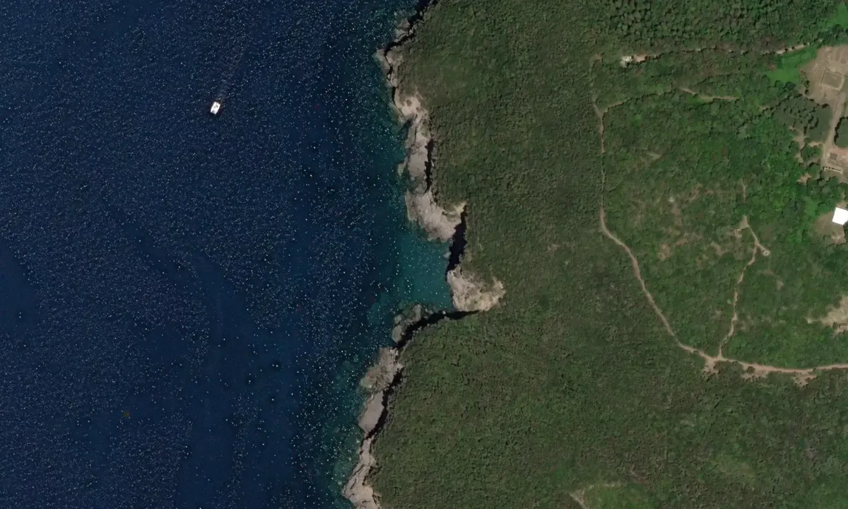 Flyfoto av Cala dé Piccioni