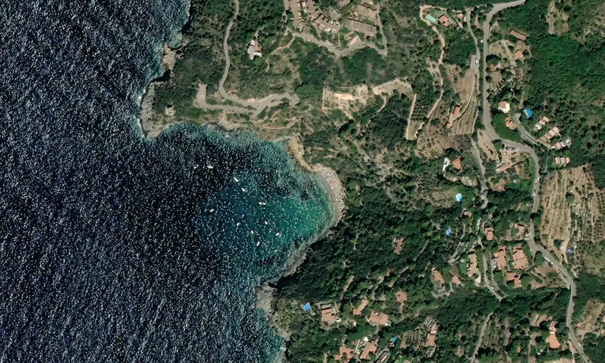 Flyfoto av Cala del Gesso