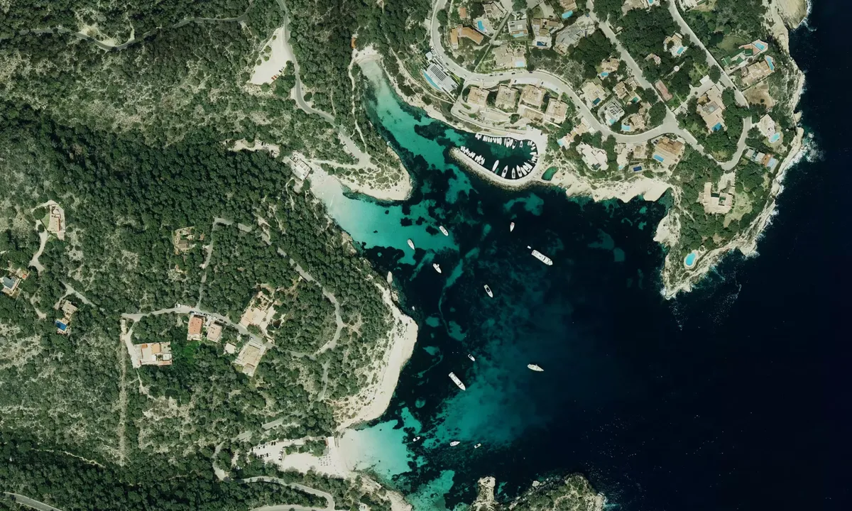 Flyfoto av Cala del Mago
