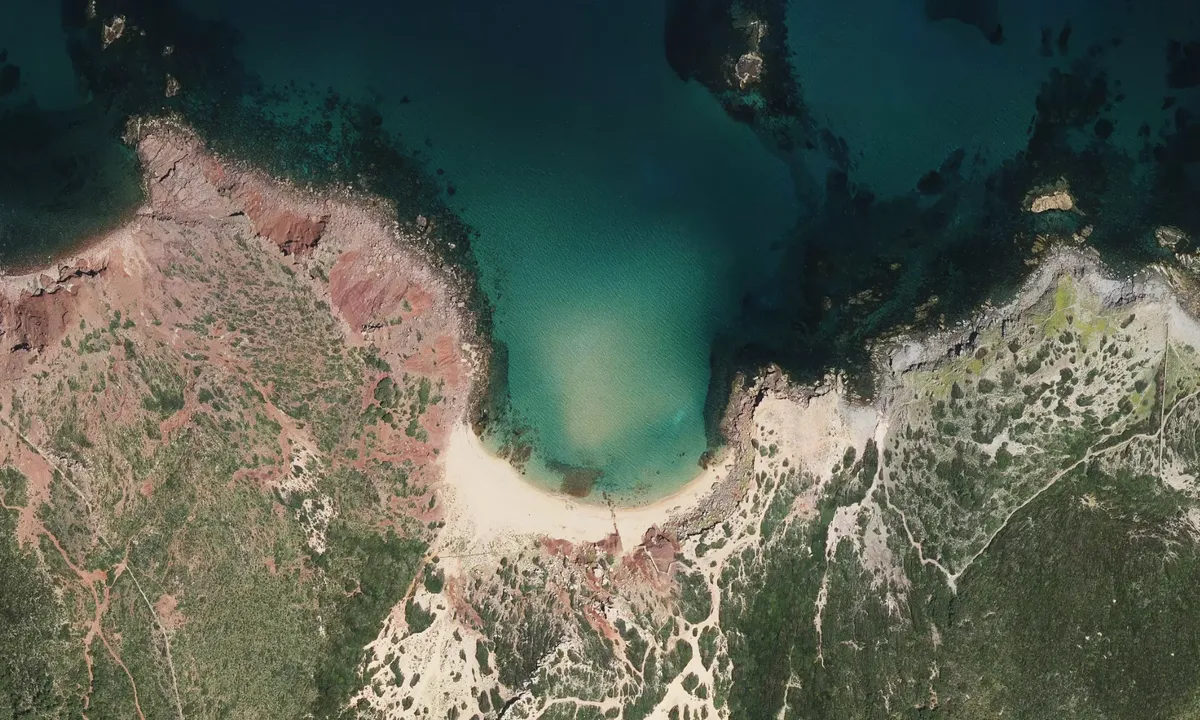 Flyfoto av Cala del Pilar