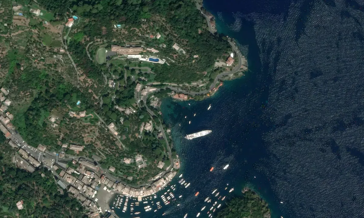 Flyfoto av Cala di Paraggi