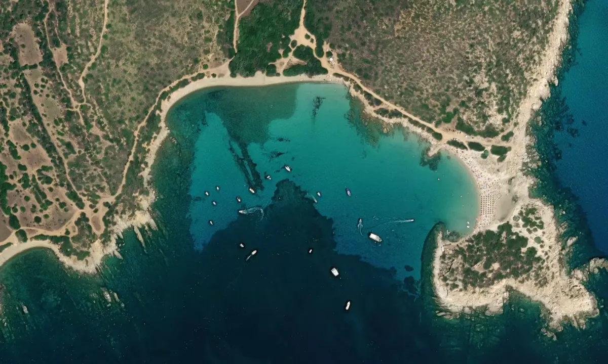 Flyfoto av Cala Luna (moorings)