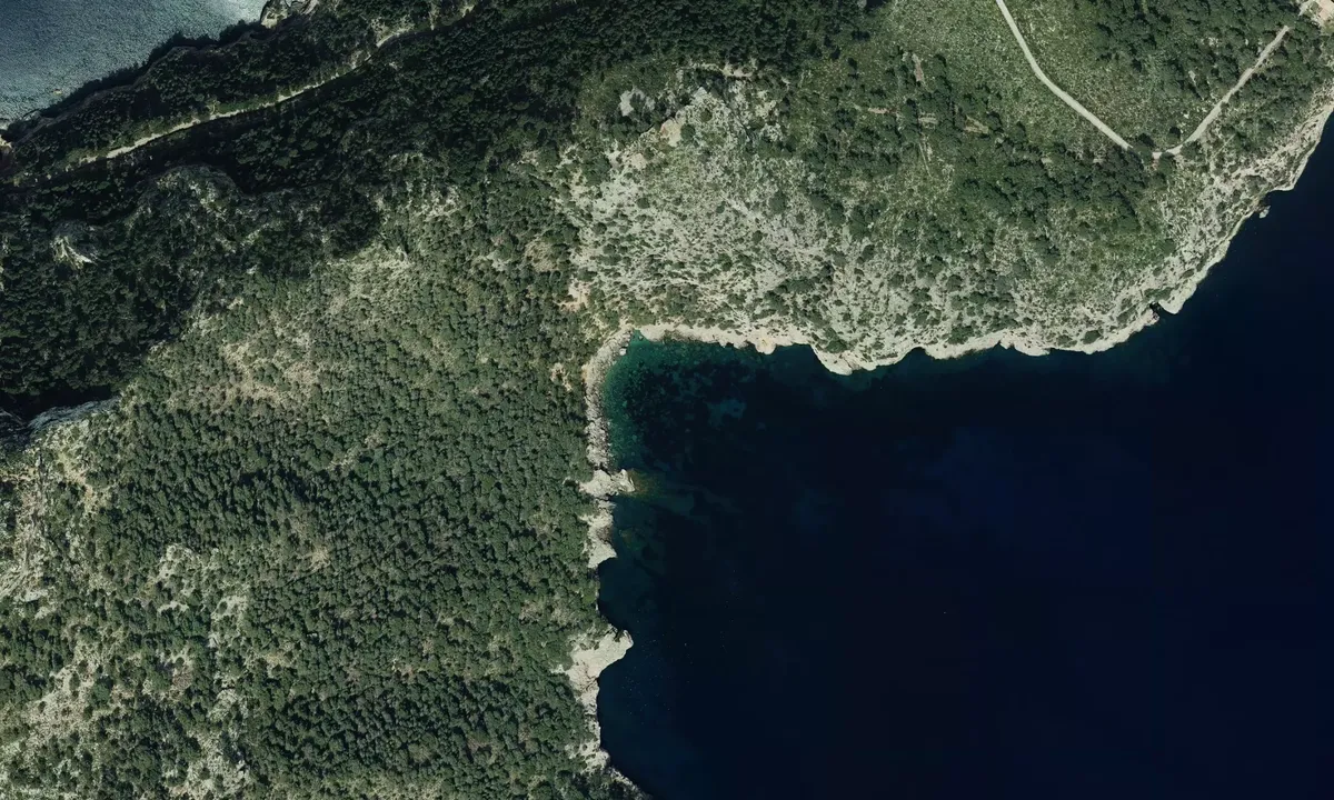 Flyfoto av Cala Salana