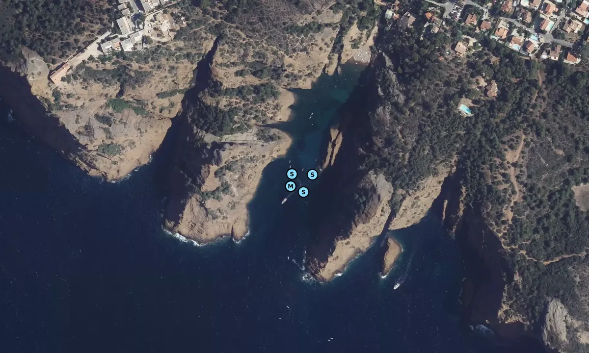 Satelite image of Calanque de Figuerolles