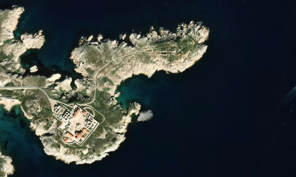 Flyfoto av Calanque de Ratonneau