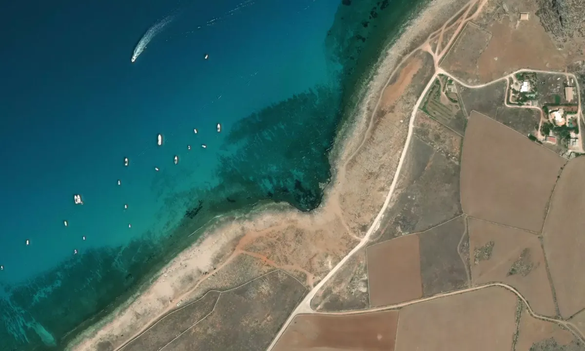 Flyfoto av Calazza