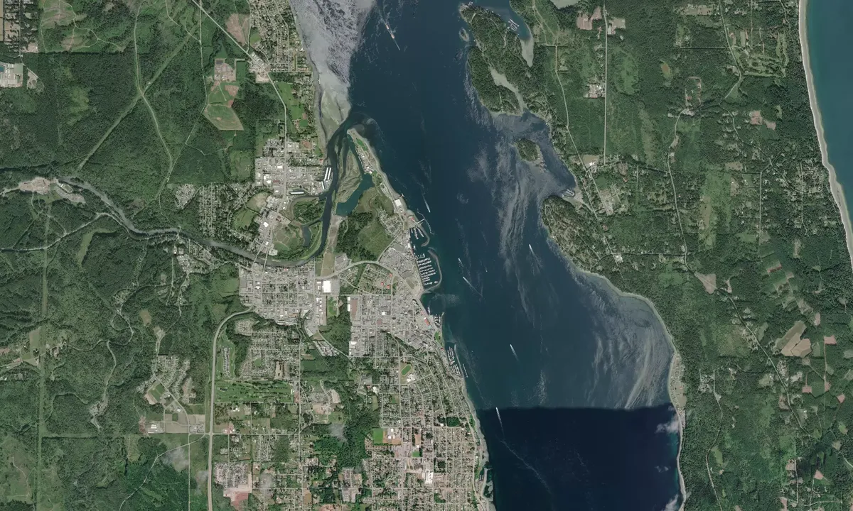 Flyfoto av Campbell River Discovery Harbour