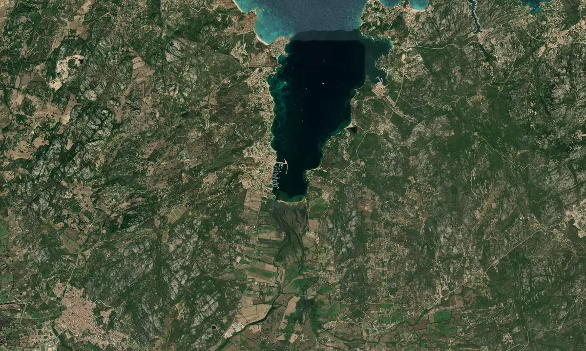Flyfoto av Campo Buoys (Cannigione mooring field)