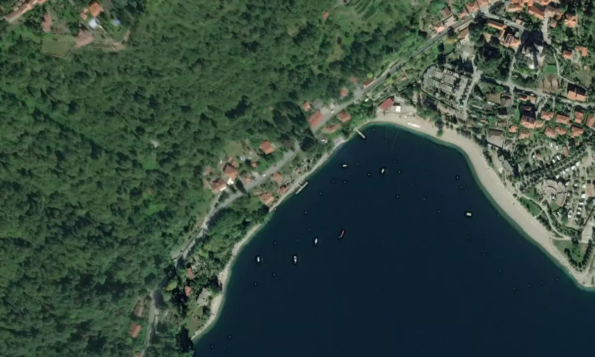 Flyfoto av Cannero