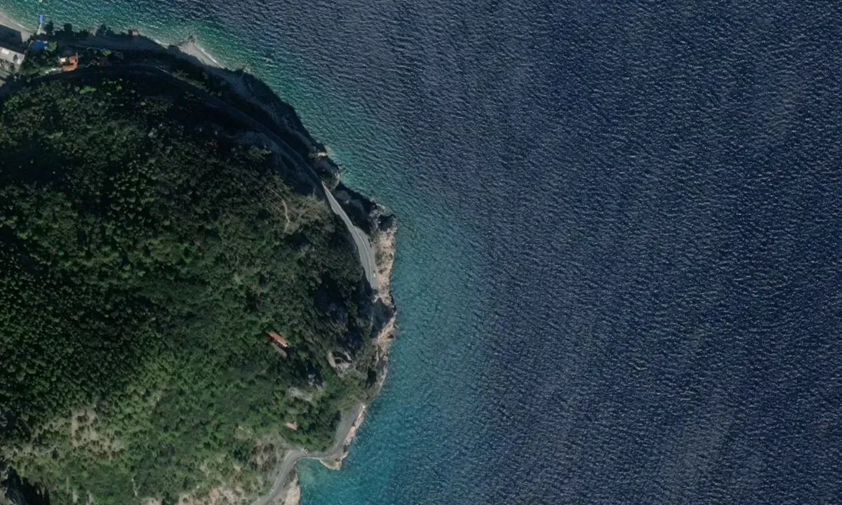 Flyfoto av Capo Noli