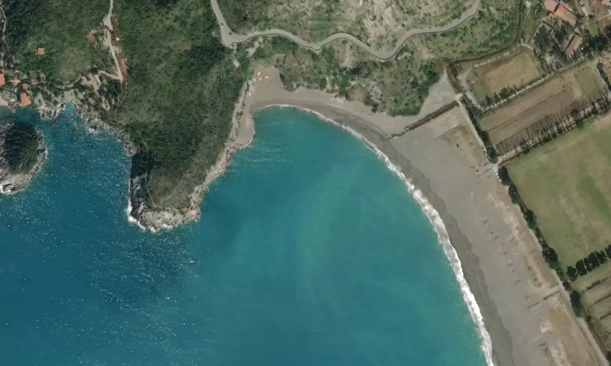 Flyfoto av Castrocucco di Maratea
