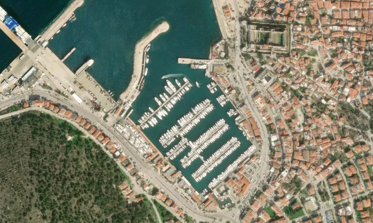 Flyfoto av Cesme Marina