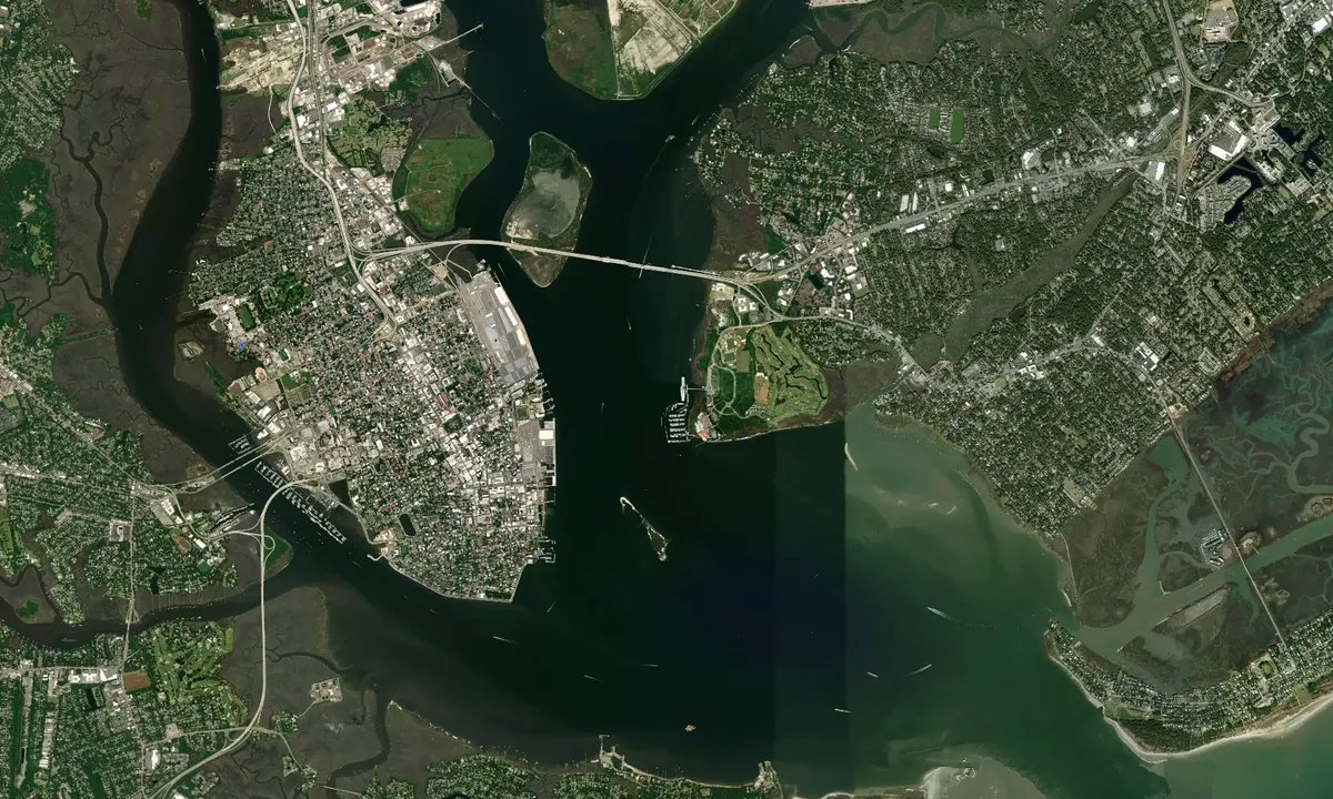 Flyfoto av Charleston Harbor Marina