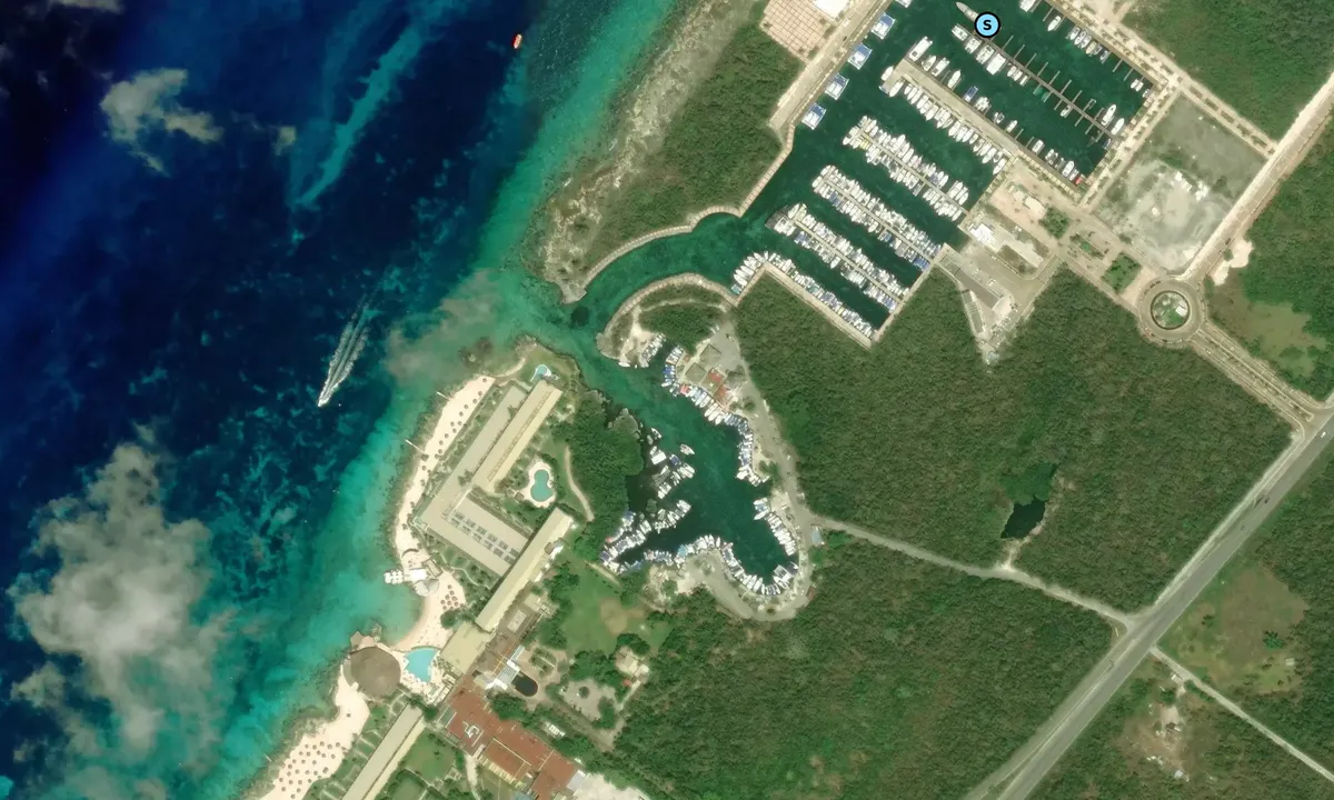 Satelite image of Club Nautico Cozumel