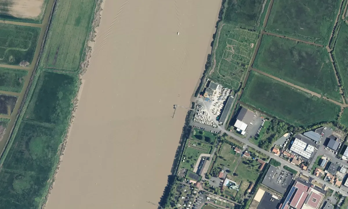 Flyfoto av Club Nautique Rochefortais