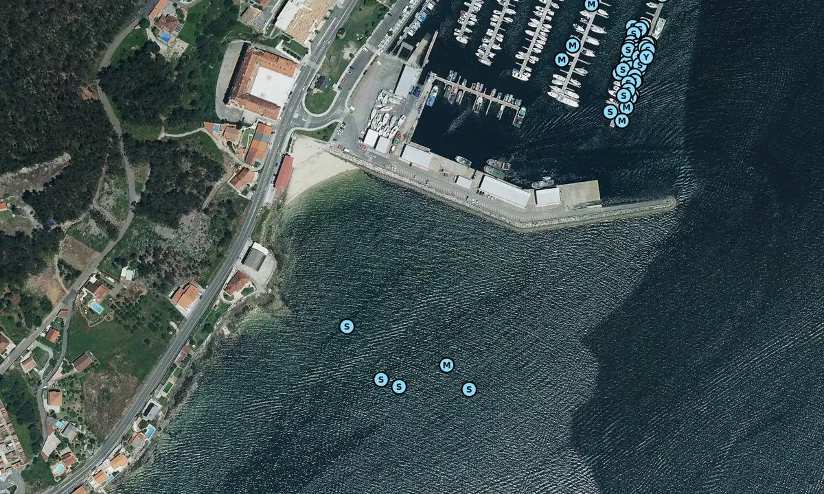 Satelite image of Combarro beach