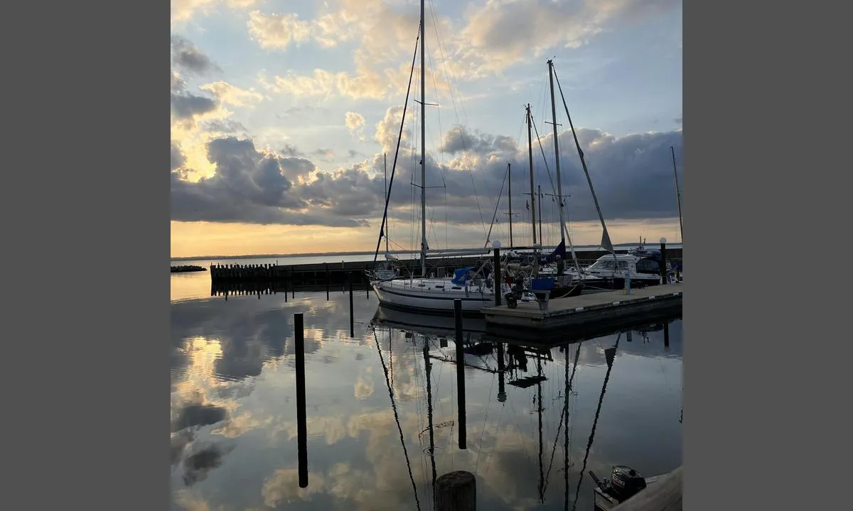 Dageløkke Havn: {"base": "en", "no": "Foto: Henrik L Sonne", "se": "Foto: Henrik L Sonne", "en": "Photo: Henrik L Sonne", "da": "Foto: Henrik L Sonne"}