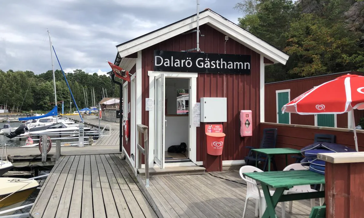 The marina office in Dalarö.