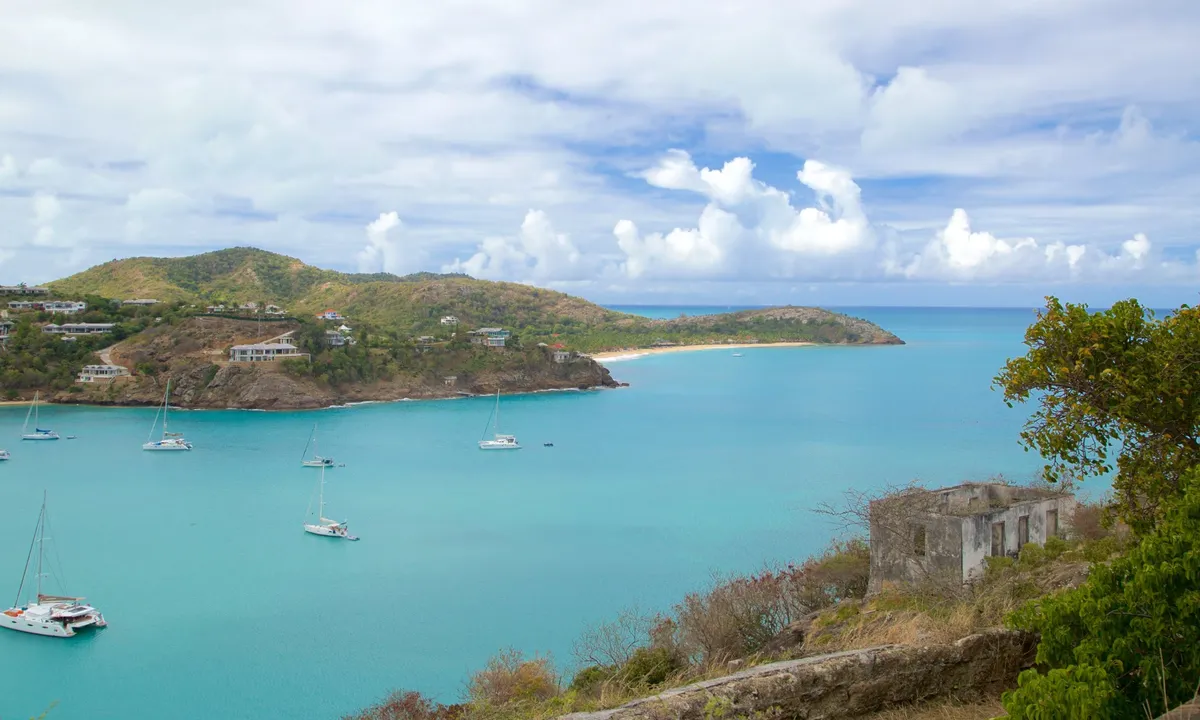 Deep Bay - Five Islands village