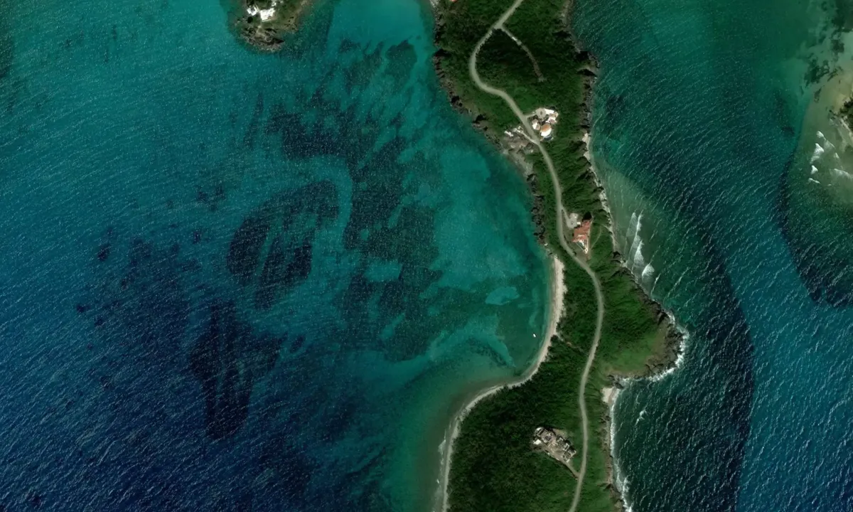 Flyfoto av Ditleff Beach