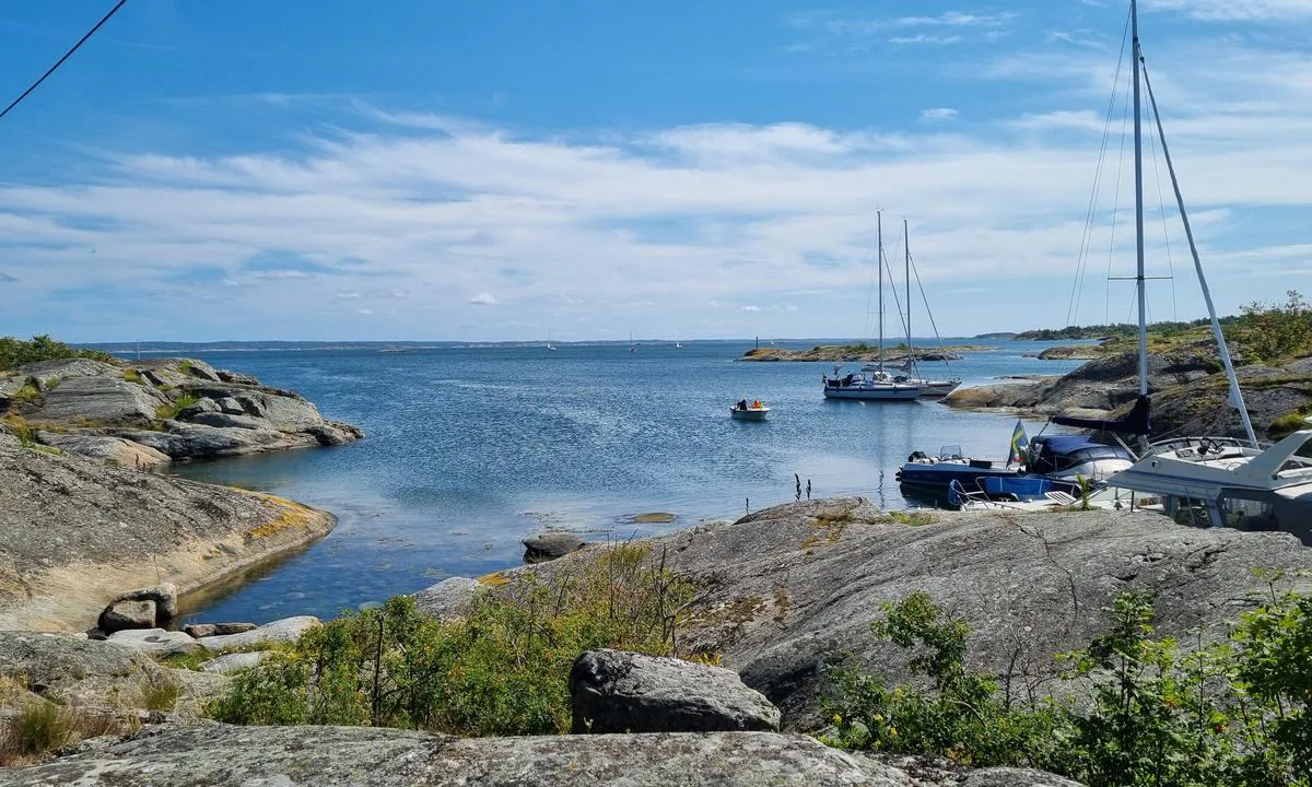 Donsö kanal: {"base": "se", "no": "Fin, liten bukt", "se": "Fin, liten bukt", "en": "Nice, small bay", "da": "Fin, lille bugt"}