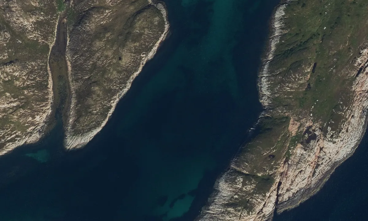 Flyfoto av Dørvær