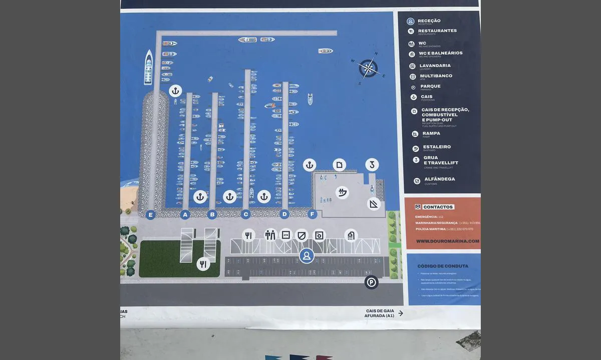 Douro Marina: {"base": "no", "no": "Fin og dyr havn med alle fasiliteter. Gode og effektive vaske/t\u00f8rkemaskiner. Hyggelig og hjelpsom betjening. Havn med mye lokal aktivitet. Ligger et godt stykke utenfor byen", "se": "Fin och dyr hamn med alla faciliteter. Bra och effektiva tv\u00e4tt/torkmaskiner. Trevlig och hj\u00e4lpsam personal. Hamn med mycket lokal aktivitet. Ligger en bra bit utanf\u00f6r staden.", "en": "Nice and expensive harbour with all facilities. Good and efficient washing/drying machines. Friendly and helpful staff. Harbour with a lot of local activity. Located quite a distance outside the city.", "da": "Fin og dyr havn med alle faciliteter. Gode og effektive vaske/t\u00f8rremaskiner. Hyggelig og hj\u00e6lpsom betjening. Havn med meget lokal aktivitet. Ligger et godt stykke udenfor byen.", "fr": "Port agr\u00e9able et ch\u00e8re avec toutes les commodit\u00e9s. Machines \u00e0 laver/s\u00e9cher bonnes et efficaces. Personnel sympathique et serviable. Port avec beaucoup d'activit\u00e9 locale. Situ\u00e9e assez loin de la ville", "de": "Sch\u00f6ner und teurer Hafen mit allen Einrichtungen. Gute und effiziente Wasch-/Trockenmaschinen. Freundliches und hilfsbereites Personal. Hafen mit viel lokaler Aktivit\u00e4t. Liegt ein gutes St\u00fcck au\u00dferhalb der Stadt.", "es": "Puerto bonito y costoso con todas las facilidades. Buenas y eficientes m\u00e1quinas de lavar y secar. Personal amable y servicial. Puerto con mucha actividad local. Situado bastante lejos de la ciudad.", "it": "Porto bello e costoso con tutte le strutture. Buone ed efficienti lavatrici/asciugatrici. Personale gentile e disponibile. Porto con molta attivit\u00e0 locale. Situato abbastanza lontano dalla citt\u00e0", "pt": "Porto bonito e caro com todas as facilidades. M\u00e1quinas de lavar/secar boas e eficientes. Atendimento amig\u00e1vel e prestativo. Porto com muita atividade local. Localizado bem distante da cidade.", "nl": "Mooie en dure haven met alle faciliteiten. Goede en effici\u00ebnte was-/droogmachines. Vriendelijk en behulpzaam personeel. Haven met veel lokale activiteit. Ligt een flink eind buiten de stad.", "pl": "\u0141adny i drogi port ze wszystkimi udogodnieniami. Dobre i wydajne pralki / suszarki. Mi\u0142a i pomocna obs\u0142uga. Port z du\u017c\u0105 lokaln\u0105 aktywno\u015bci\u0105. Po\u0142o\u017cony daleko od miasta", "uk": "\u0414\u043e\u0431\u0440\u0430 \u0442\u0430 \u0434\u043e\u0440\u043e\u0433\u0430 \u0433\u0430\u0432\u0430\u043d\u044c \u0437 \u0443\u0441\u0456\u043c\u0430 \u0437\u0440\u0443\u0447\u043d\u043e\u0441\u0442\u044f\u043c\u0438. \u0425\u043e\u0440\u043e\u0448\u0456 \u0442\u0430 \u0435\u0444\u0435\u043a\u0442\u0438\u0432\u043d\u0456 \u043f\u0440\u0430\u043b\u044c\u043d\u0456/\u0441\u0443\u0448\u0438\u043b\u044c\u043d\u0456 \u043c\u0430\u0448\u0438\u043d\u0438. \u041f\u0440\u0438\u0432\u0456\u0442\u043d\u0438\u0439 \u0442\u0430 \u0434\u043e\u043f\u043e\u043c\u0456\u0436\u043d\u0438\u0439 \u043f\u0435\u0440\u0441\u043e\u043d\u0430\u043b. \u0413\u0430\u0432\u0430\u043d\u044c \u0437 \u0432\u0435\u043b\u0438\u043a\u043e\u044e \u043c\u0456\u0441\u0446\u0435\u0432\u043e\u044e \u0430\u043a\u0442\u0438\u0432\u043d\u0456\u0441\u0442\u044e. \u0420\u043e\u0437\u0442\u0430\u0448\u043e\u0432\u0430\u043d\u0430 \u0434\u043e\u0441\u0438\u0442\u044c \u0434\u0430\u043b\u0435\u043a\u043e \u0432\u0456\u0434 \u043c\u0456\u0441\u0442\u0430.", "ro": "Port frumos \u0219i scump cu toate facilit\u0103\u021bile. Ma\u0219ini de sp\u0103lat/uscat bune \u0219i eficiente. Personal amabil \u0219i de ajutor. Port cu mult\u0103 activitate local\u0103. Se afl\u0103 la o distan\u021b\u0103 considerabil\u0103 \u00een afara ora\u0219ului", "tr": "G\u00fczel ve pahal\u0131 bir liman, t\u00fcm olanaklara sahip. \u0130yi ve etkili y\u0131kama/kurutma makineleri. G\u00fczel ve yard\u0131msever personel. Yerel faaliyetlerin yo\u011fun oldu\u011fu bir liman. \u015eehrin olduk\u00e7a d\u0131\u015f\u0131nda yer al\u0131yor.", "el": "\u03a9\u03c1\u03b1\u03af\u03bf \u03ba\u03b1\u03b9 \u03b1\u03ba\u03c1\u03b9\u03b2\u03cc \u03bb\u03b9\u03bc\u03ac\u03bd\u03b9 \u03bc\u03b5 \u03cc\u03bb\u03b5\u03c2 \u03c4\u03b9\u03c2 \u03b4\u03b9\u03b5\u03c5\u03ba\u03bf\u03bb\u03cd\u03bd\u03c3\u03b5\u03b9\u03c2. \u039a\u03b1\u03bb\u03ac \u03ba\u03b1\u03b9 \u03b1\u03c0\u03bf\u03c4\u03b5\u03bb\u03b5\u03c3\u03bc\u03b1\u03c4\u03b9\u03ba\u03ac \u03c0\u03bb\u03c5\u03bd\u03c4\u03ae\u03c1\u03b9\u03b1 \u03ba\u03b1\u03b9 \u03c3\u03c4\u03b5\u03b3\u03bd\u03c9\u03c4\u03ae\u03c1\u03b9\u03b1. \u03a6\u03b9\u03bb\u03b9\u03ba\u03cc \u03ba\u03b1\u03b9 \u03b5\u03be\u03c5\u03c0\u03b7\u03c1\u03b5\u03c4\u03b9\u03ba\u03cc \u03c0\u03c1\u03bf\u03c3\u03c9\u03c0\u03b9\u03ba\u03cc. \u039b\u03b9\u03bc\u03ac\u03bd\u03b9 \u03bc\u03b5 \u03ad\u03bd\u03c4\u03bf\u03bd\u03b7 \u03c4\u03bf\u03c0\u03b9\u03ba\u03ae \u03b4\u03c1\u03b1\u03c3\u03c4\u03b7\u03c1\u03b9\u03cc\u03c4\u03b7\u03c4\u03b1. \u0392\u03c1\u03af\u03c3\u03ba\u03b5\u03c4\u03b1\u03b9 \u03b1\u03c1\u03ba\u03b5\u03c4\u03ac \u03bc\u03b1\u03ba\u03c1\u03b9\u03ac \u03b1\u03c0\u03cc \u03c4\u03b7\u03bd \u03c0\u03cc\u03bb\u03b7", "cs": "P\u011bkn\u00fd a drah\u00fd p\u0159\u00edstav se v\u0161emi za\u0159\u00edzen\u00edmi. Dobr\u00e9 a efektivn\u00ed pra\u010dky/su\u0161i\u010dky. P\u0159\u00edjemn\u00fd a ochotn\u00fd person\u00e1l. P\u0159\u00edstav s mnoha m\u00edstn\u00edmi aktivitami. Nach\u00e1z\u00ed se zna\u010dn\u00fd kousek mimo m\u011bsto", "hu": "Sz\u00e9p \u00e9s dr\u00e1ga kik\u00f6t\u0151 minden l\u00e9tes\u00edtm\u00e9nnyel. J\u00f3 \u00e9s hat\u00e9kony mos\u00f3/sz\u00e1r\u00edt\u00f3g\u00e9pek. Kedves \u00e9s seg\u00edt\u0151k\u00e9sz szem\u00e9lyzet. Kik\u00f6t\u0151 sok helyi tev\u00e9kenys\u00e9ggel. El\u00e9g messze van a v\u00e1rost\u00f3l.", "fi": "Hieno ja kallis satama, jossa on kaikki mukavuudet. Hyv\u00e4t ja tehokkaat pesukoneet/kuivausrummut. Mukava ja avulias henkil\u00f6kunta. Satama, jossa on paljon paikallista toimintaa. Sijaitsee melko kaukana kaupungista.", "bg": "\u041f\u0440\u0435\u043a\u0440\u0430\u0441\u043d\u043e \u0438 \u0441\u043a\u044a\u043f\u043e \u043f\u0440\u0438\u0441\u0442\u0430\u043d\u0438\u0449\u0435 \u0441 \u0432\u0441\u0438\u0447\u043a\u0438 \u0443\u0434\u043e\u0431\u0441\u0442\u0432\u0430. \u0414\u043e\u0431\u0440\u0438 \u0438 \u0435\u0444\u0435\u043a\u0442\u0438\u0432\u043d\u0438 \u043f\u0435\u0440\u0430\u043b\u043d\u0438/\u0441\u0443\u0448\u0438\u043b\u043d\u0438. \u041f\u0440\u0438\u044f\u0442\u0435\u043d \u0438 \u0443\u0441\u043b\u0443\u0436\u043b\u0438\u0432 \u043f\u0435\u0440\u0441\u043e\u043d\u0430\u043b. \u041f\u0440\u0438\u0441\u0442\u0430\u043d\u0438\u0449\u0435 \u0441 \u043c\u043d\u043e\u0433\u043e \u043c\u0435\u0441\u0442\u043d\u0430 \u0430\u043a\u0442\u0438\u0432\u043d\u043e\u0441\u0442. \u041d\u0430\u043c\u0438\u0440\u0430 \u0441\u0435 \u043d\u0430 \u0437\u043d\u0430\u0447\u0438\u0442\u0435\u043b\u043d\u043e \u0440\u0430\u0437\u0441\u0442\u043e\u044f\u043d\u0438\u0435 \u0438\u0437\u0432\u044a\u043d \u0433\u0440\u0430\u0434\u0430.", "sr": "\u041b\u0443\u043a\u0430 \u0458\u0435 \u043b\u0435\u043f\u0430, \u0430\u043b\u0438 \u0441\u043a\u0443\u043f\u0430 \u0438 \u0438\u043c\u0430 \u0441\u0432\u0435 \u043c\u043e\u0433\u0443\u045b\u043d\u043e\u0441\u0442\u0438. \u0414\u043e\u0431\u0440\u0435 \u0438 \u0435\u0444\u0438\u043a\u0430\u0441\u043d\u0435 \u043c\u0430\u0448\u0438\u043d\u0435 \u0437\u0430 \u043f\u0440\u0430\u045a\u0435 \u0438 \u0441\u0443\u0448\u0435\u045a\u0435. \u0409\u0443\u0431\u0430\u0437\u043d\u043e \u0438 \u0443\u0441\u043b\u0443\u0436\u043d\u043e \u043e\u0441\u043e\u0431\u0459\u0435. \u041b\u0443\u043a\u0430 \u0441\u0430 \u043c\u043d\u043e\u0433\u043e \u043b\u043e\u043a\u0430\u043b\u043d\u0438\u0445 \u0430\u043a\u0442\u0438\u0432\u043d\u043e\u0441\u0442\u0438. \u041d\u0430\u043b\u0430\u0437\u0438 \u0441\u0435 \u043f\u0440\u0438\u043b\u0438\u0447\u043d\u043e \u0434\u0430\u043b\u0435\u043a\u043e \u043e\u0434 \u0433\u0440\u0430\u0434\u0430.", "et": "Peen ja kallis sadam k\u00f5igi mugavustega. Head ja t\u00f5husad pesu-/kuivatimasinad. S\u00f5bralik ja abivalmis personal. Sadam, kus on palju kohalikku tegevust. Asub linnast kaugemale.", "lv": "Smuka un d\u0101rga osta ar vis\u0101m \u0113rt\u012bb\u0101m. Labas un efekt\u012bvas mazg\u0101\u0161anas/\u017e\u0101v\u0113\u0161anas ma\u0161\u012bnas. Draudz\u012bgs un izpal\u012bdz\u012bgs person\u0101ls. Osta ar daudz viet\u0113j\u0101m aktivit\u0101t\u0113m. Atrodas diezgan t\u0101lu no pils\u0113tas.", "lt": "Gra\u017ei ir brangi prieplauka su visomis paslaugomis. Geros ir veiksmingos skalbykl\u0117s/d\u017eiovykl\u0117s. Malonus ir paslaugus personalas. Prieplauka su daug vietin\u0117s veiklos. Yra nema\u017eai atokiau nuo miesto"}