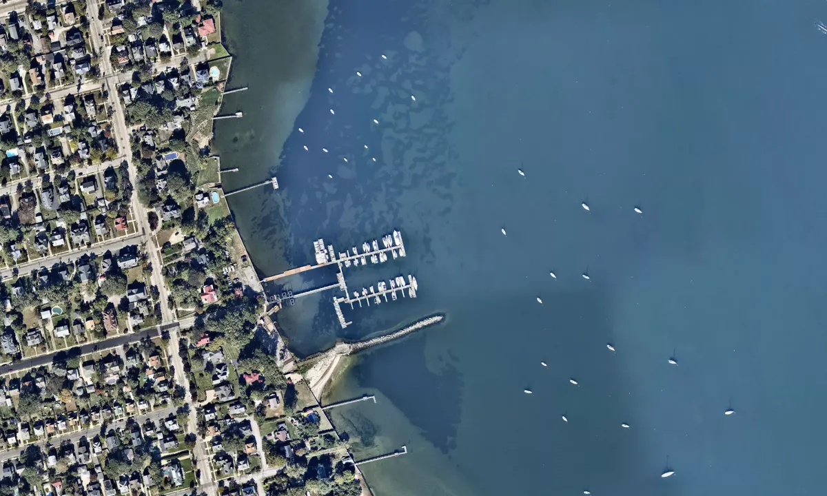 Flyfoto av Edgewood Yacht Club - Cranston