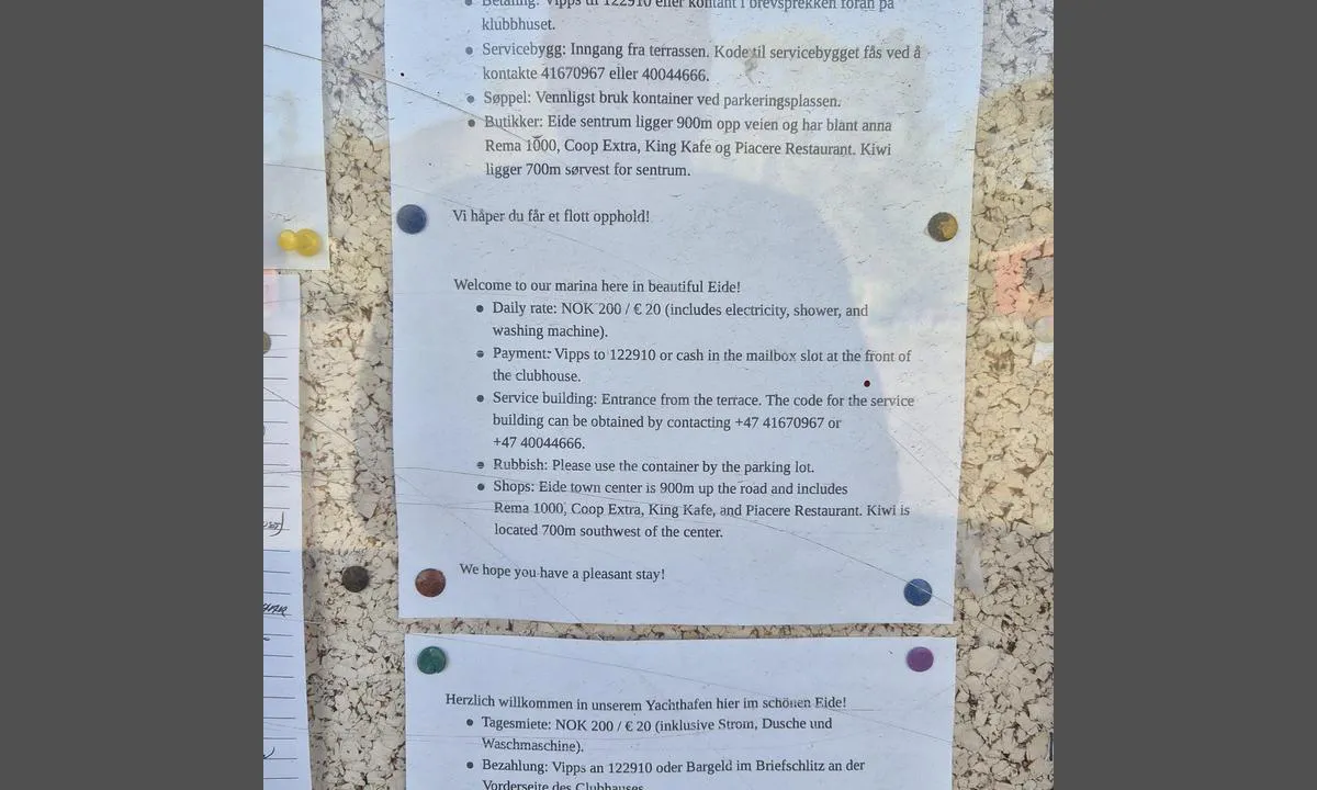 Eide Båthavn: {"base": "no", "no": "Info. 200 kr for 1 natt, str\u00f8m og dusj.", "se": "Info. 200 kr f\u00f6r 1 natt, str\u00f6m och dusch.", "en": "Info. 200 NOK for 1 night, electricity and shower.", "da": "Info. 200 kr for 1 nat, str\u00f8m og bruser.", "fr": "Info. 200 kr pour 1 nuit, \u00e9lectricit\u00e9 et douche.", "de": "Info. 200 NOK f\u00fcr 1 Nacht, Strom und Dusche.", "es": "Info. 200 kr por 1 noche, electricidad y ducha.", "it": "200 NOK per 1 notte, corrente elettrica e doccia.", "pt": "Info. 200 kr por 1 noite, com eletricidade e chuveiro.", "nl": "Info. 200 kr voor 1 nacht, stroom en douche.", "pl": "Info. 200 NOK za 1 noc, pr\u0105d i prysznic.", "uk": "\u0406\u043d\u0444\u043e\u0440\u043c\u0430\u0446\u0456\u044f. 200 \u043a\u0440\u043e\u043d \u0437\u0430 1 \u043d\u0456\u0447, \u0435\u043b\u0435\u043a\u0442\u0440\u0438\u043a\u0430 \u0456 \u0434\u0443\u0448.", "ro": "Info. 200 kr pentru 1 noapte, electricitate \u0219i du\u0219.", "tr": "Bilgi. 1 gece i\u00e7in 200 kr, elektrik ve du\u015f dahil.", "el": "\u03a0\u03bb\u03b7\u03c1\u03bf\u03c6\u03bf\u03c1\u03af\u03b5\u03c2. 200 kr \u03b3\u03b9\u03b1 1 \u03bd\u03cd\u03c7\u03c4\u03b1, \u03b7\u03bb\u03b5\u03ba\u03c4\u03c1\u03b9\u03ba\u03cc \u03c1\u03b5\u03cd\u03bc\u03b1 \u03ba\u03b1\u03b9 \u03bd\u03c4\u03bf\u03c5\u03c2.", "cs": "Informace. 200 NOK za 1 noc, elekt\u0159ina a sprcha.", "hu": "Inform\u00e1ci\u00f3. 200 kr 1 \u00e9jszak\u00e1ra, \u00e1ram \u00e9s zuhany.", "fi": "Info. 200 kr per y\u00f6, s\u00e4hk\u00f6 ja suihku.", "bg": "\u0418\u043d\u0444\u043e\u0440\u043c\u0430\u0446\u0438\u044f. 200 \u043a\u0440\u043e\u043d\u0438 \u0437\u0430 1 \u043d\u043e\u0449, \u0435\u043b\u0435\u043a\u0442\u0440\u0438\u0447\u0435\u0441\u0442\u0432\u043e \u0438 \u0434\u0443\u0448.", "sr": "Info. 200 kr za 1 no\u0107, struja i tu\u0161.", "et": "Info. 200 kr \u00fche \u00f6\u00f6 kohta, elekter ja du\u0161\u0161.", "lv": "Info. 200 kr par 1 nakti, elektr\u012bba un du\u0161a.", "lt": "Info. 200 kr u\u017e 1 nakt\u012f, elektros energija ir du\u0161as."}