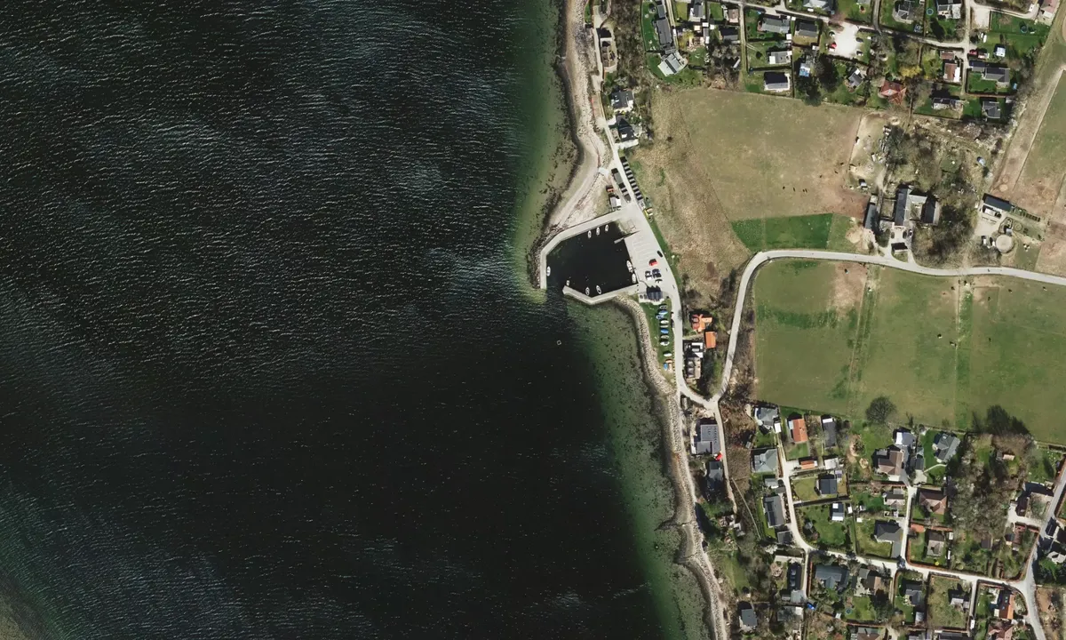 Flyfoto av Ejby Havn