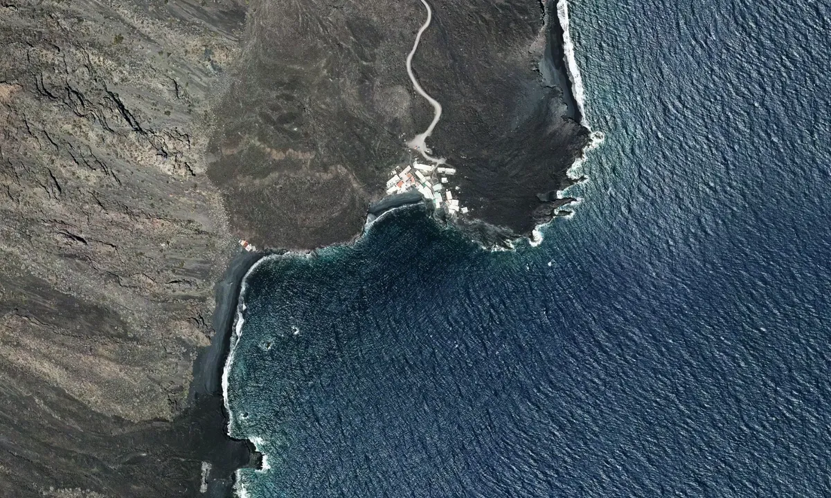 Flyfoto av El Rio Punta Martin