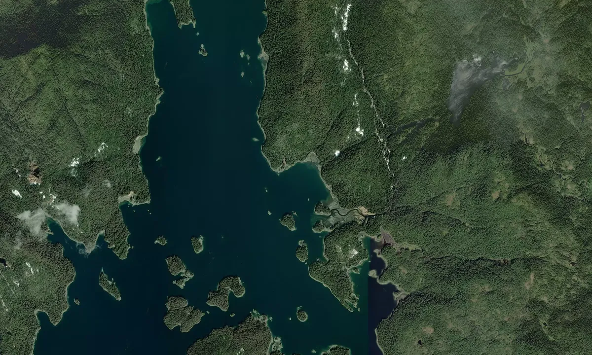 Flyfoto av Elena Bay East