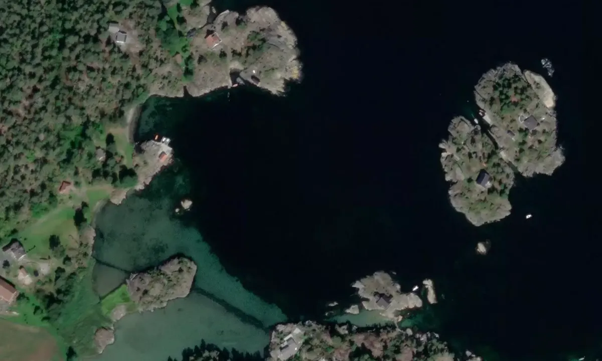 Satelite image of Elvikbukta - Ringholmen