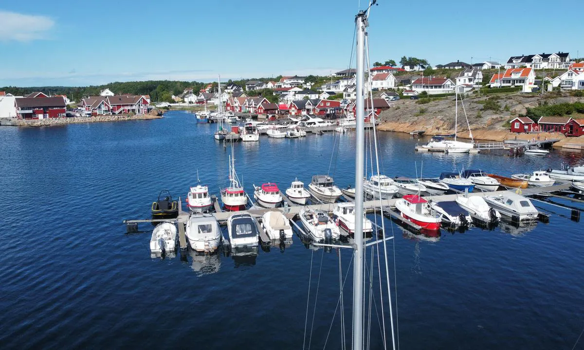 {"base": "no", "no": "Engelsviken", "se": "Engelsviken", "en": "Engelsviken", "da": "Engelsviken"}