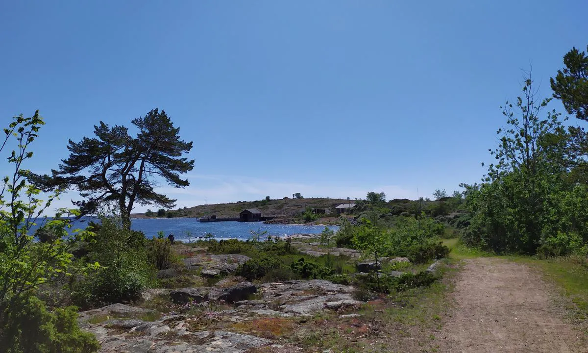 Enskär: {"base": "en", "no": "Havn", "se": "Hamn", "en": "Harbour", "da": "Havn"}
