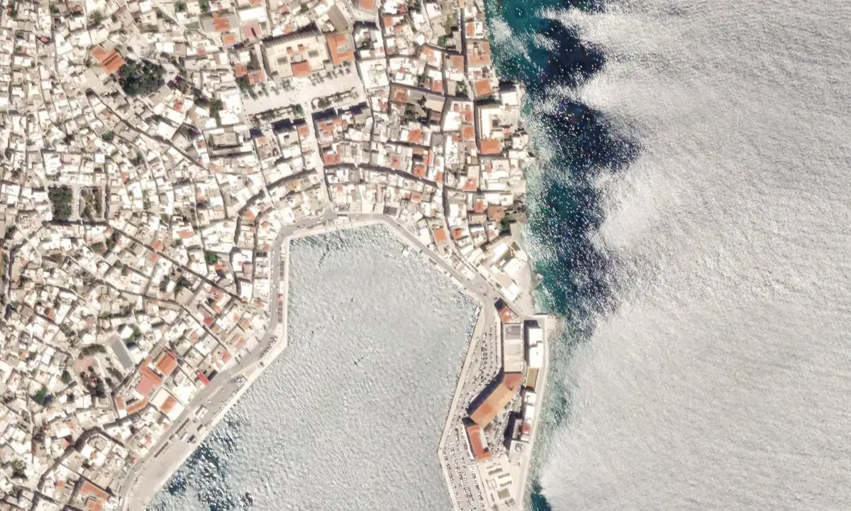 Flyfoto av Ermoúpoli