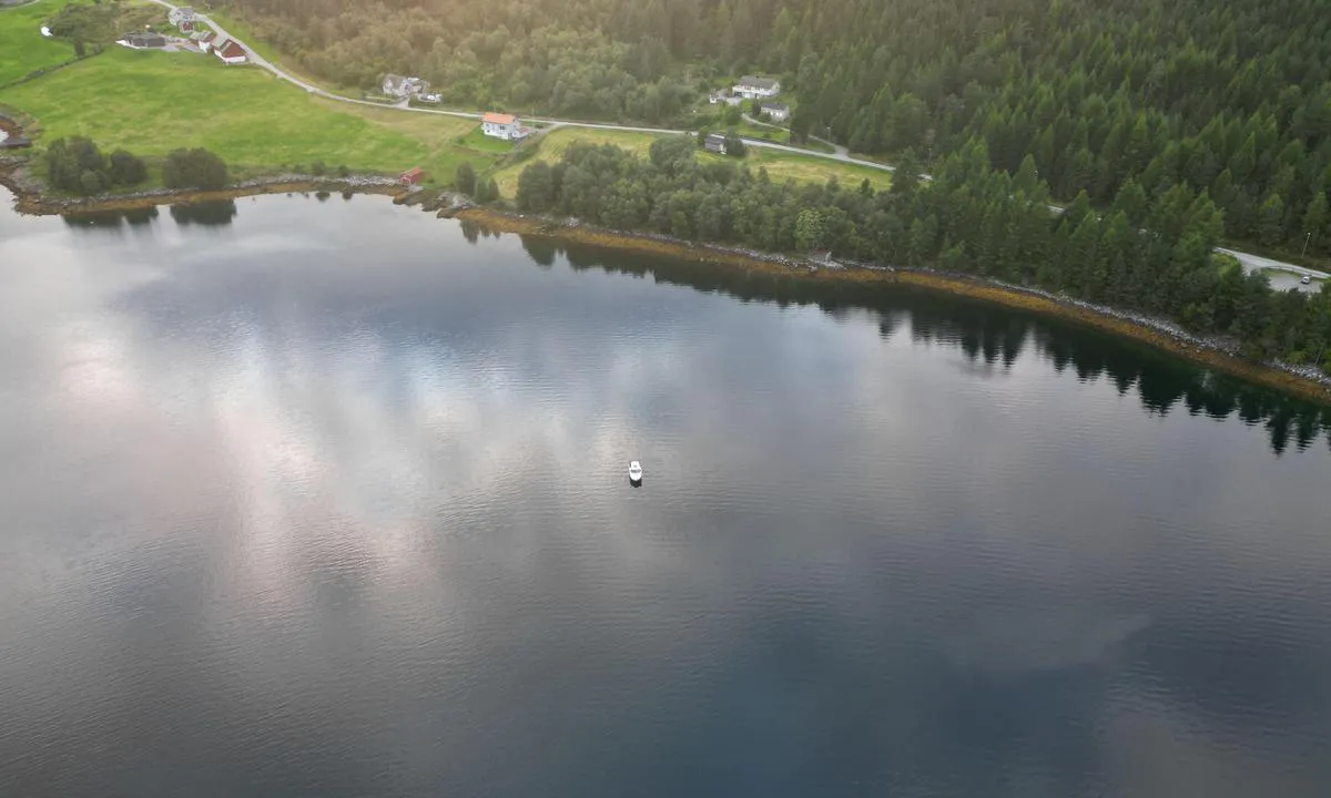 Ertesvågvågen: {"base": "no", "no": "Dronebilde 2023", "se": "Dr\u00f6narbild 2023", "en": "Drone image 2023", "da": "Dronebillede 2023"}