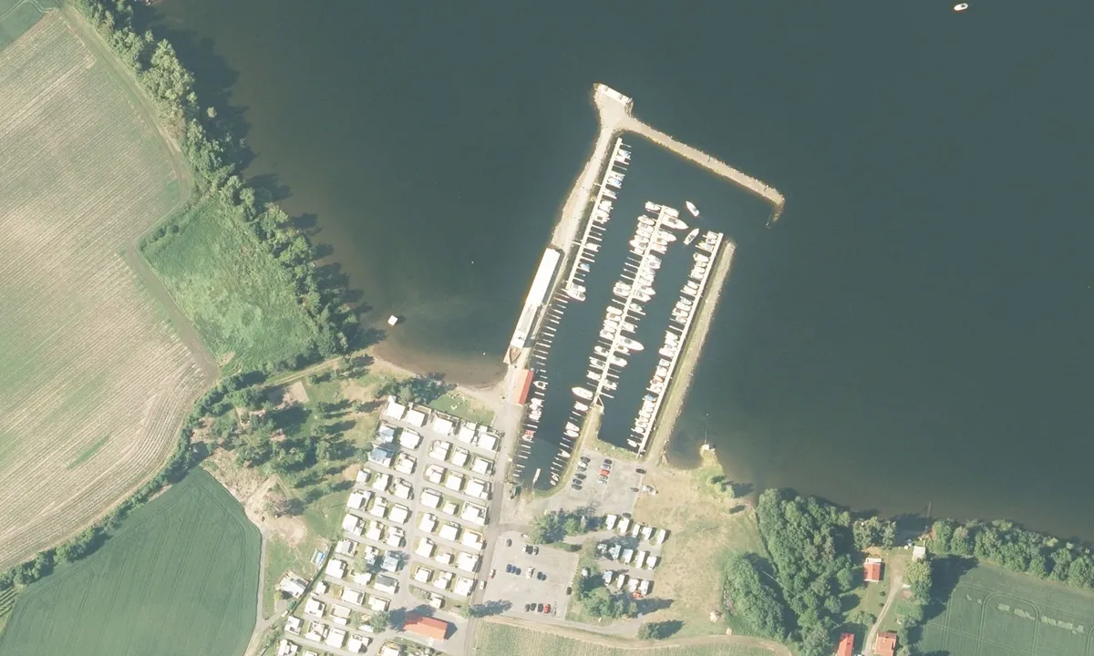 Flyfoto av Evjua strandpark