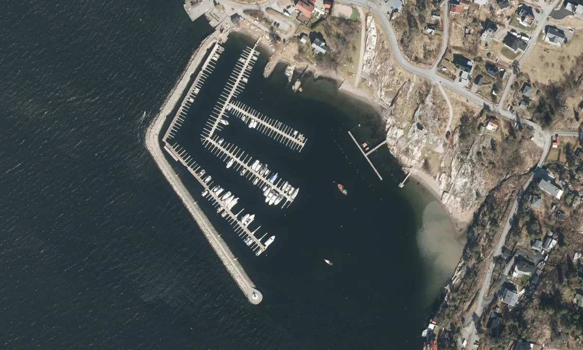 Flyfoto av Fagerstrand Båtforening