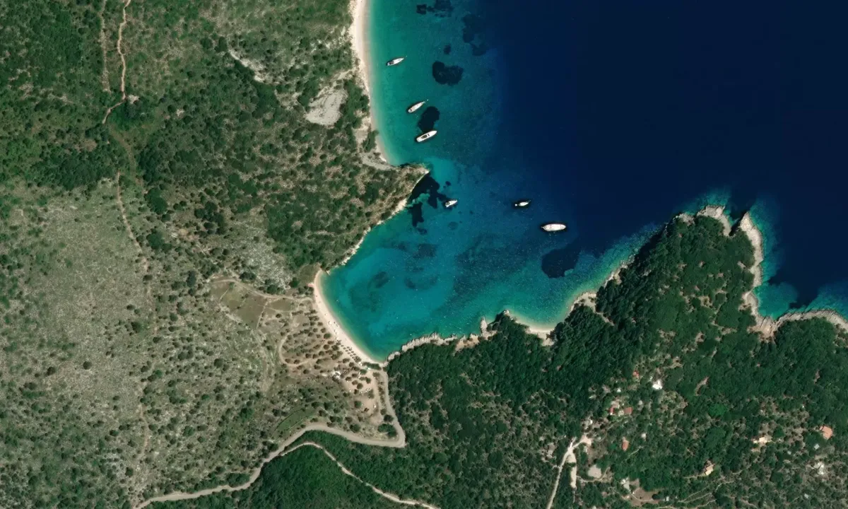 Flyfoto av Filiatro Bay