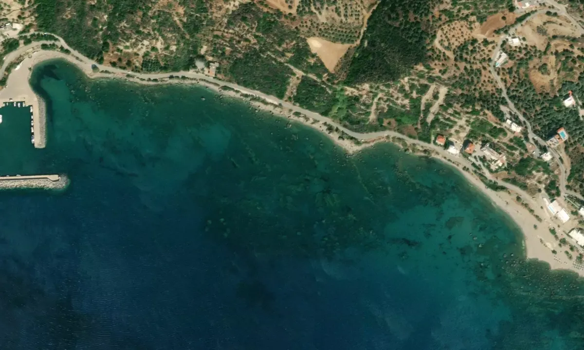 Flyfoto av Finiras