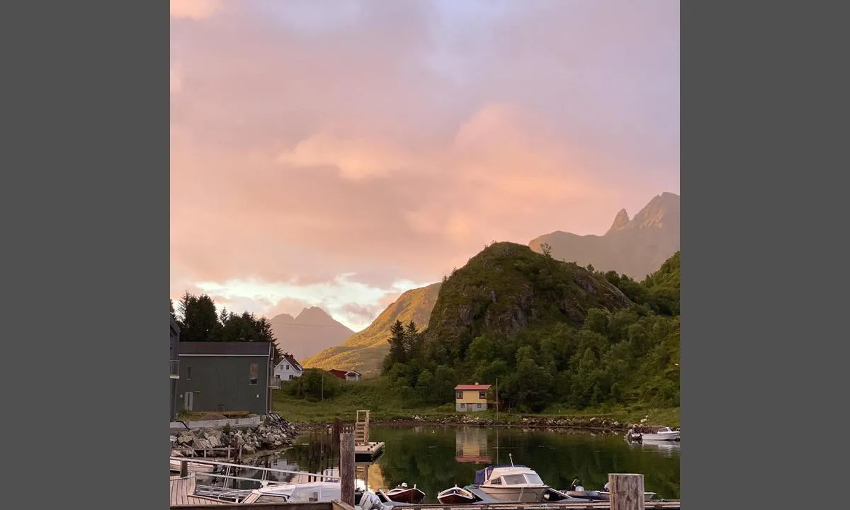 Fiskeværet Skipnes: Myke sommernetter