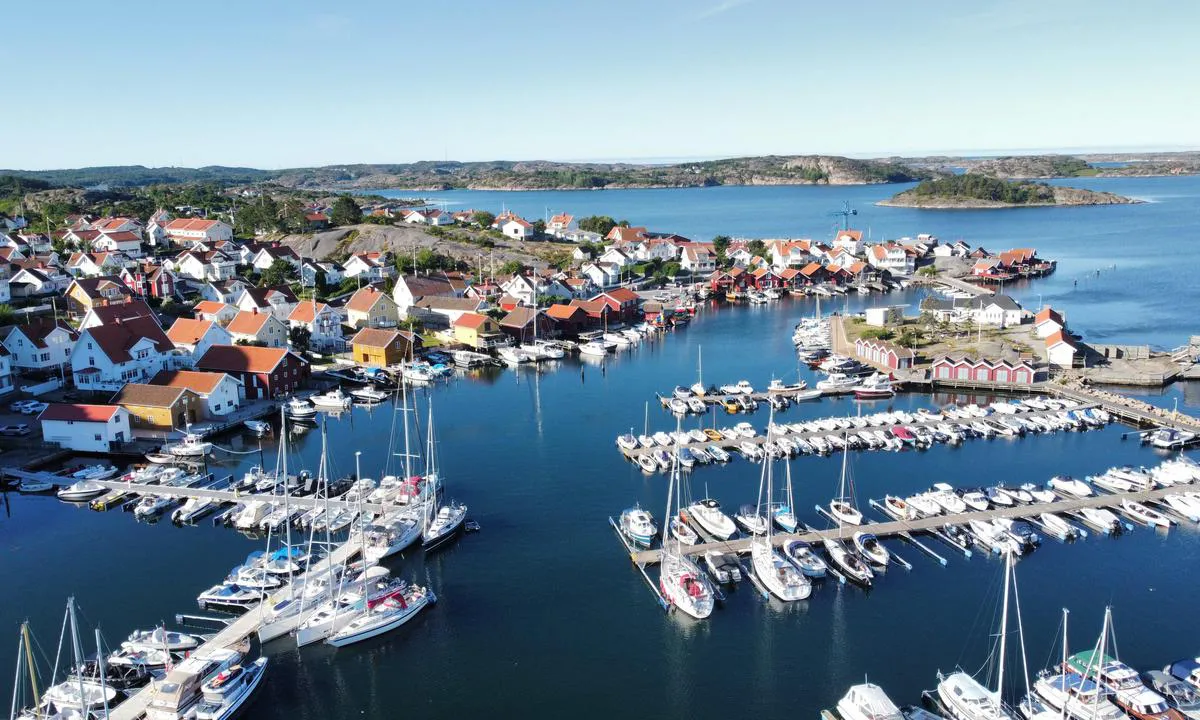 Fjällbacka: {"base": "se", "no": "Fj\u00e4llbacka", "se": "Fj\u00e4llbacka", "en": "Fj\u00e4llbacka", "da": "Fj\u00e4llbacka"}