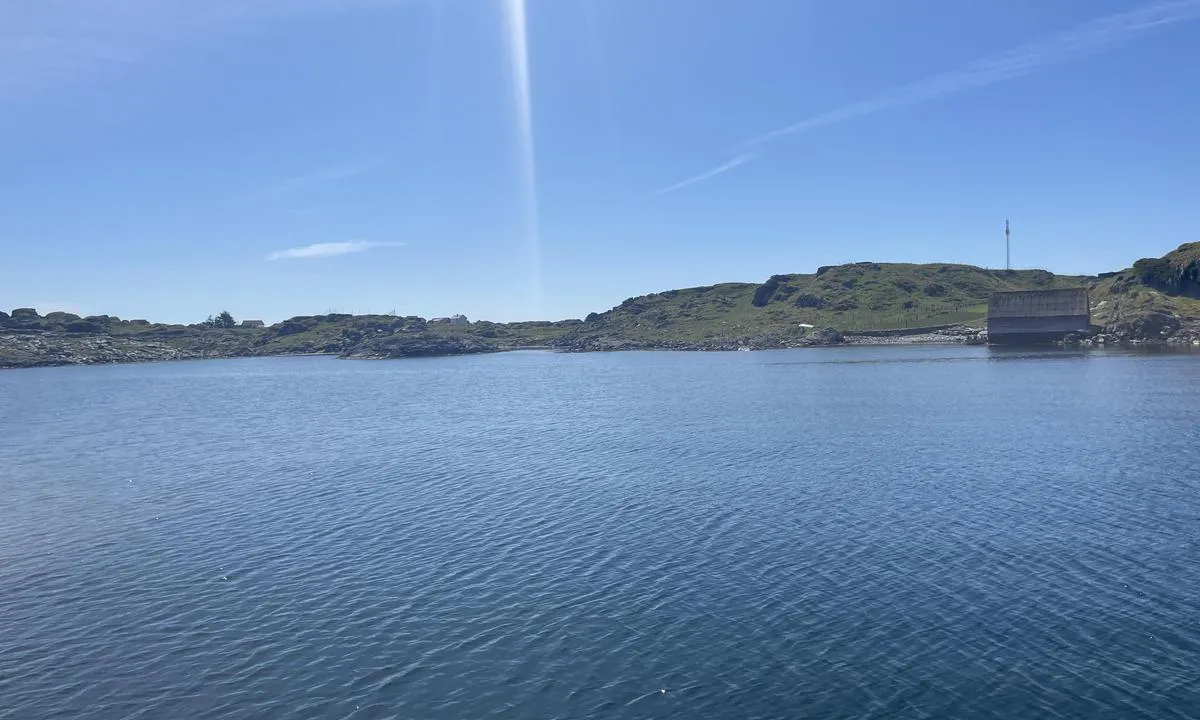 Flatholmgrunnen naturhavn: {"base": "no", "no": "Utsikt mot s\u00f8r.", "se": "Utsikt mot s\u00f6der.", "en": "View to the south.", "da": "Udsigt mod syd."}