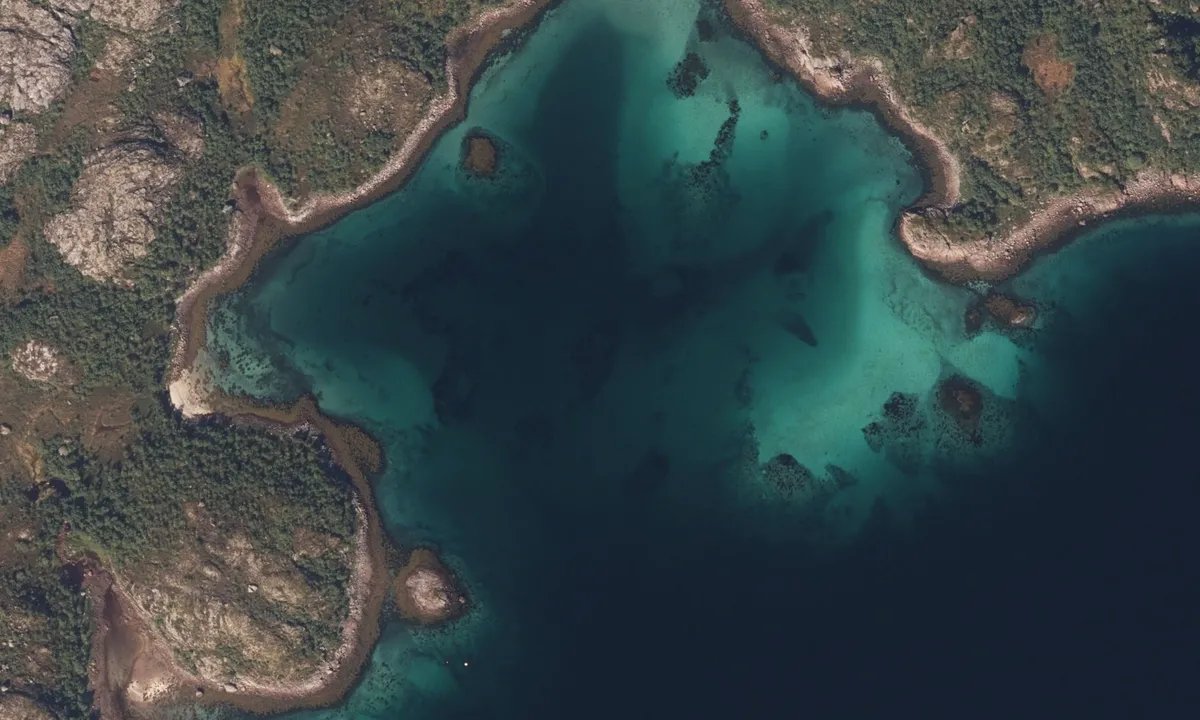 Flyfoto av Fløtnesvik