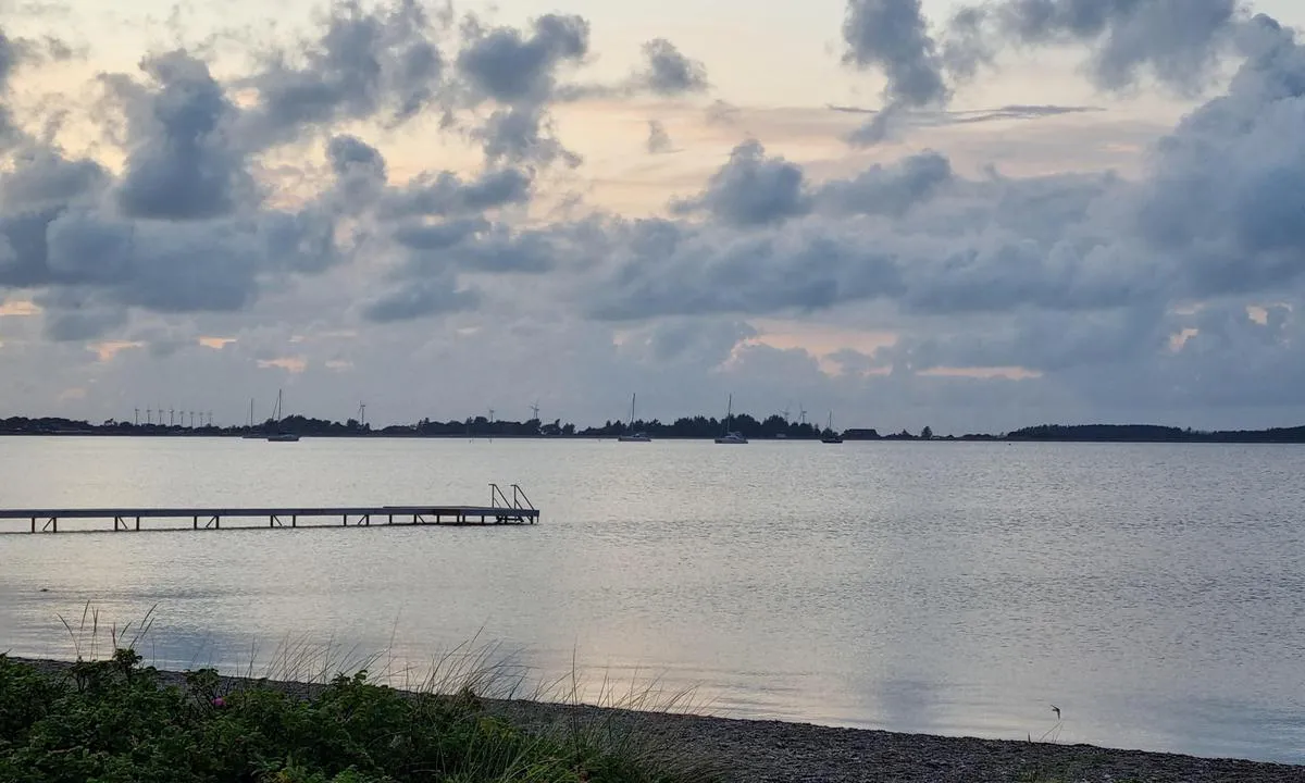 Follup Odde bouy: {"base": "no", "no": "God plass til ankring", "se": "Gott om plats f\u00f6r ankring", "en": "Good space for anchoring", "da": "God plads til ankring"}
