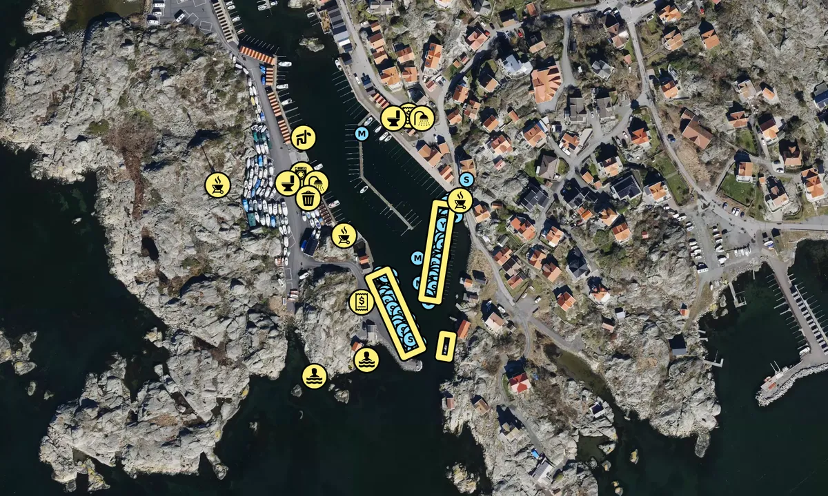 Satelite image of Fotö