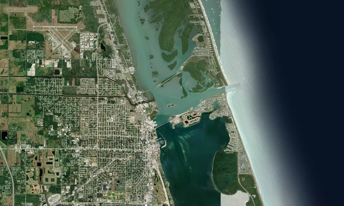 Flyfoto av Ft Pierce Inlet Island South
