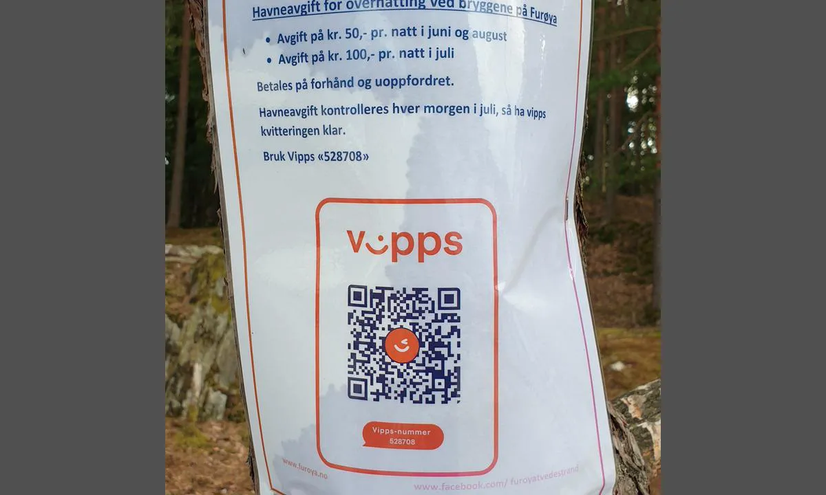 Furøya Øst: {"base": "no", "no": "Ett symbolsk bel\u00f8p \u00e5 betale", "se": "Ett symboliskt belopp att betala", "en": "A symbolic amount to pay", "da": "Et symbolsk bel\u00f8b at betale"}
