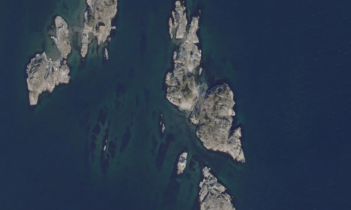 Flyfoto av Furuholmen